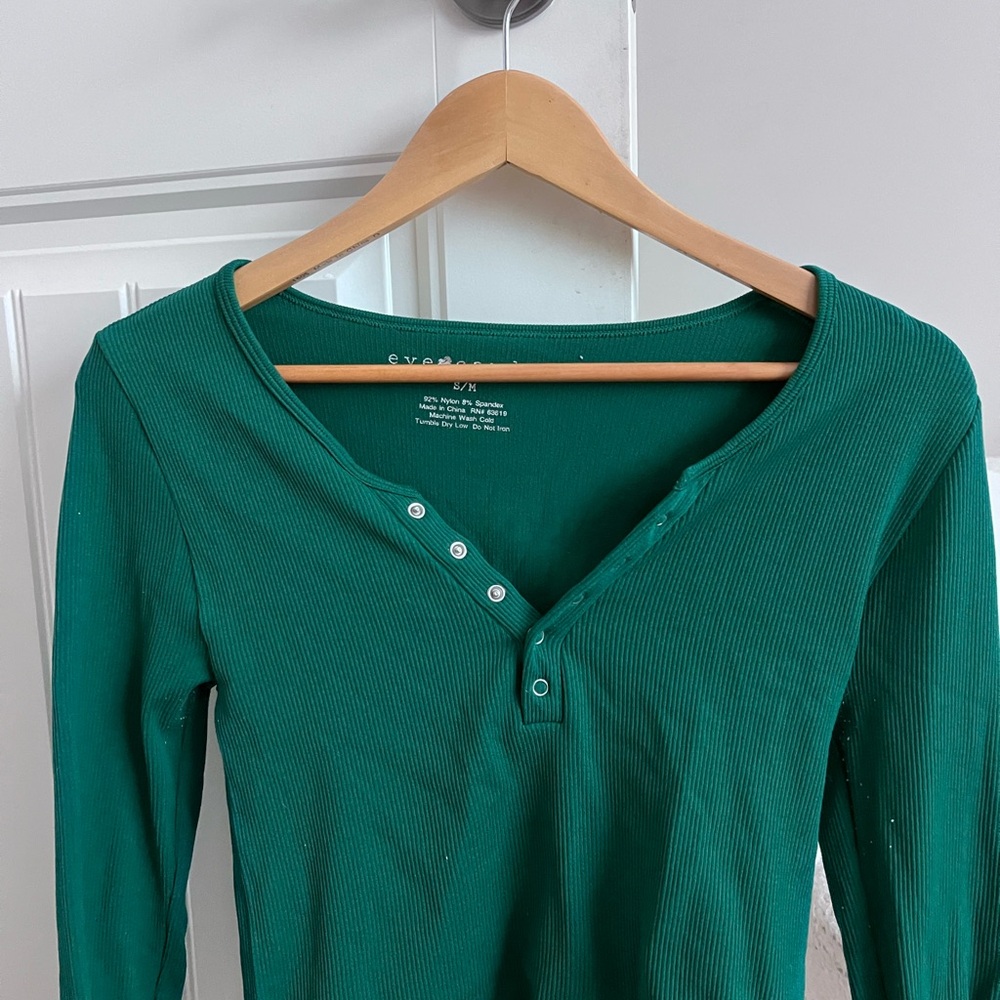 Eye Candy Green Fitted Snap Up Top
